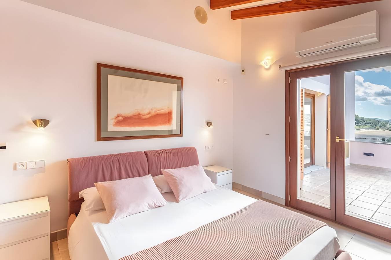 Foto 9 von 30: Fantastische Villa mit Ausblick