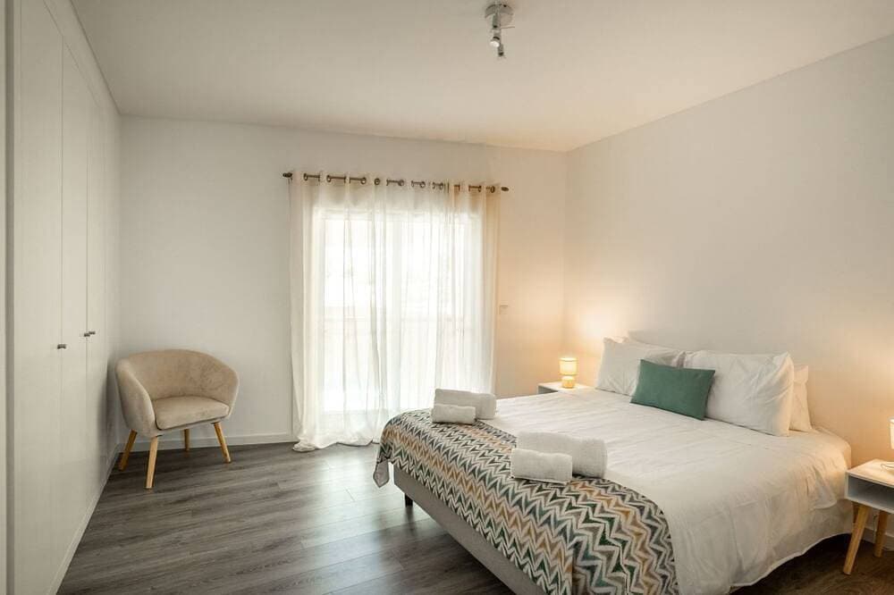 Foto 2 von 27: Janelas de Zimbra Lovely Apt with Pool and Sea View