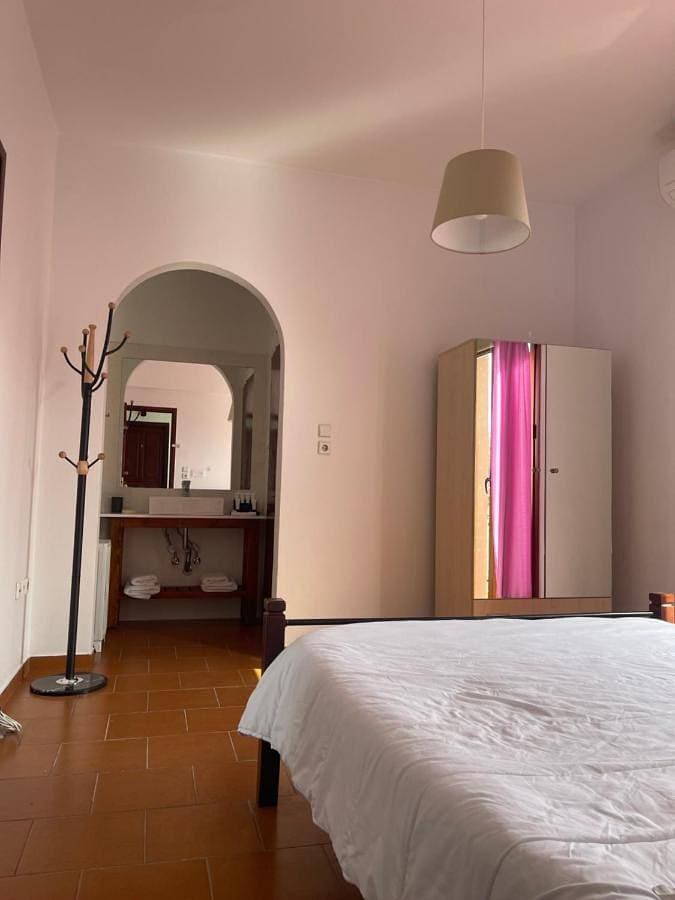 Kapodistriou Apartments 1