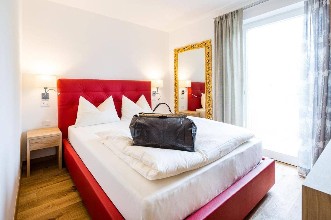Foto 8 von 13: Double Room with Balcony