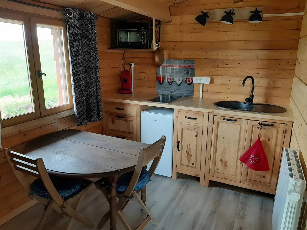 Gîte à la ferme- Chalet à la nuitée 1