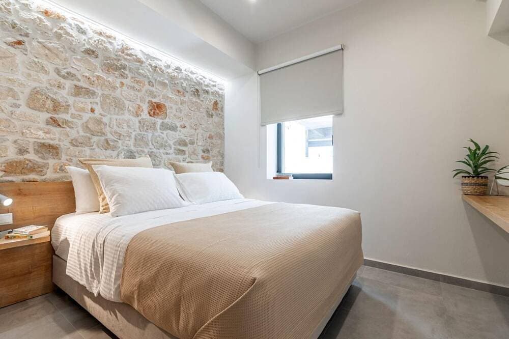 Stone Haven Ground Floor Apt, Apartment 1