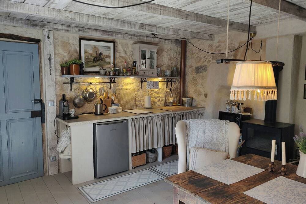 Foto 9 von 23: Romantische Wohnung in historischem Haus in der Provence