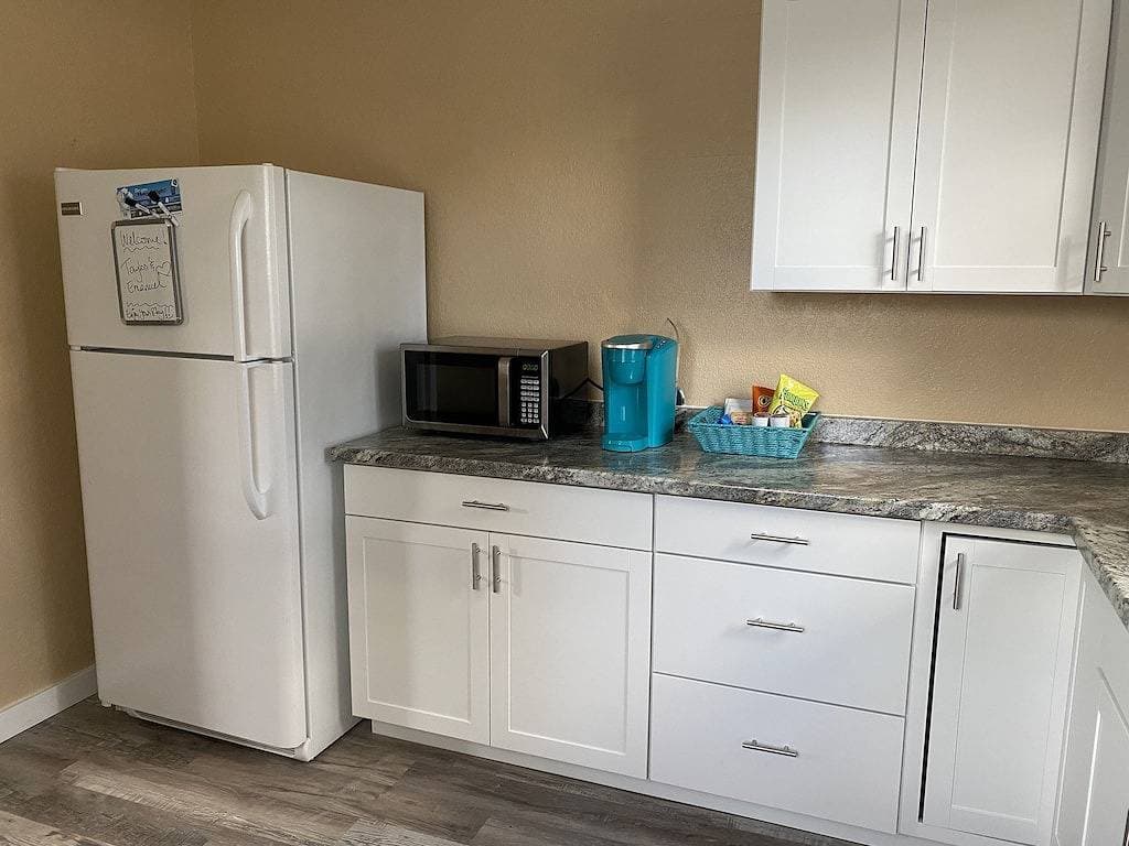Foto 7 von 13: Angenehmes Finch Arboretum Duplex mit einem Schlafzimmer