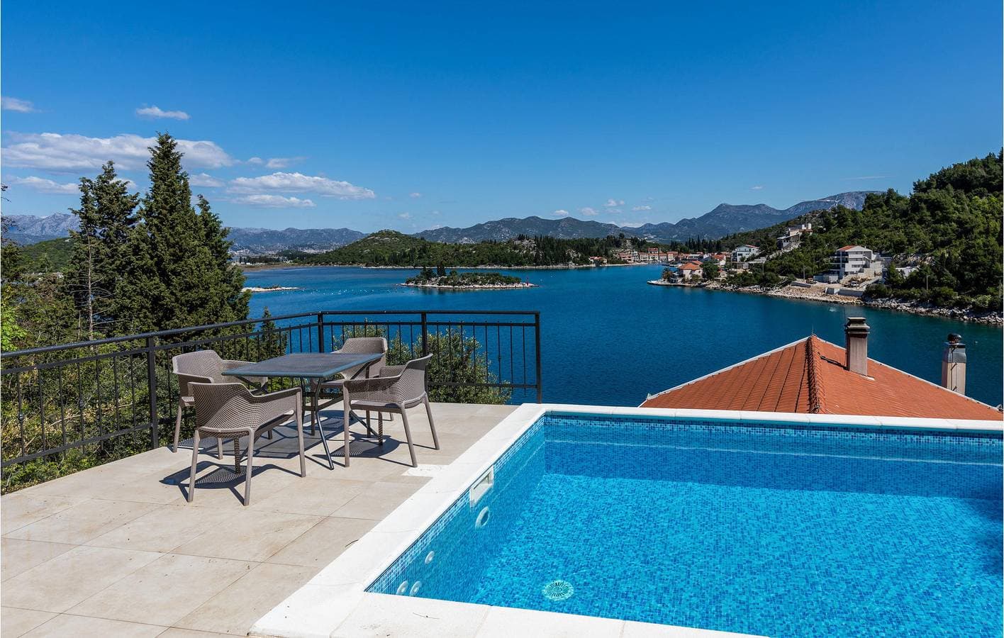 Foto 11 von 42: Modernes Apartment mit 2 Schlafzimmern, Pool und Terrasse, 2,5 km vom Strand entfernt