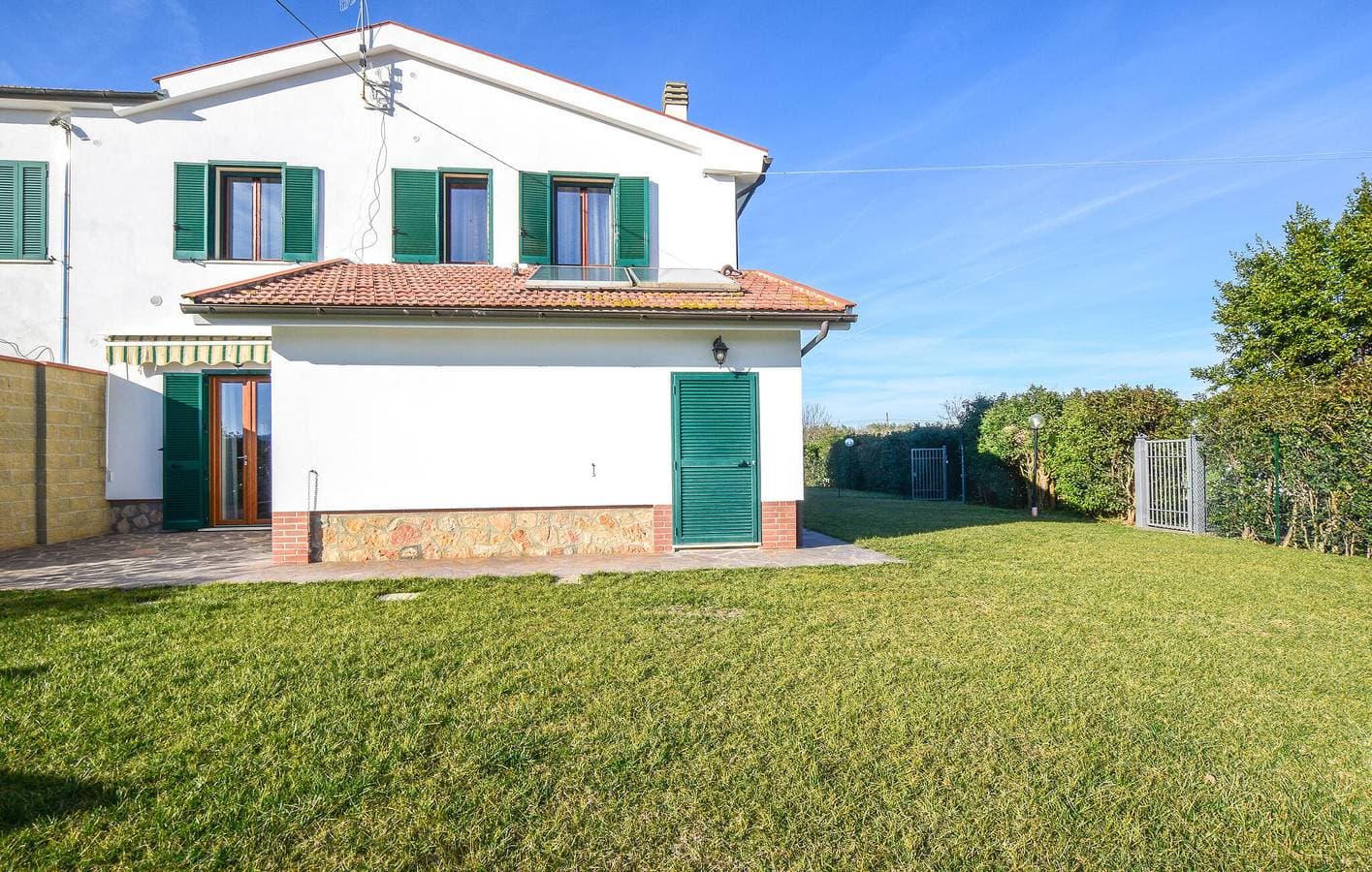 Gemütliche 150qm Wohnung mit Garten & Parkplatz, 2km zum Torrente Radicata 1