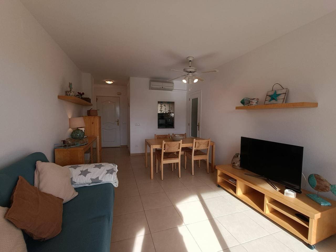 Foto 6 von 38: Ferienwohnung für 6 Personen mit Terrasse