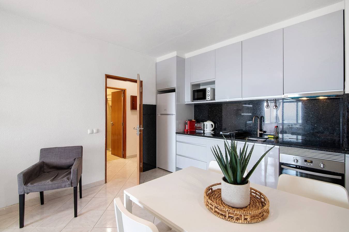 Foto 7 von 22: Ferienwohnung 'T1 Com Vista Mar' mit Meerblick, WLAN und Klimaanlage