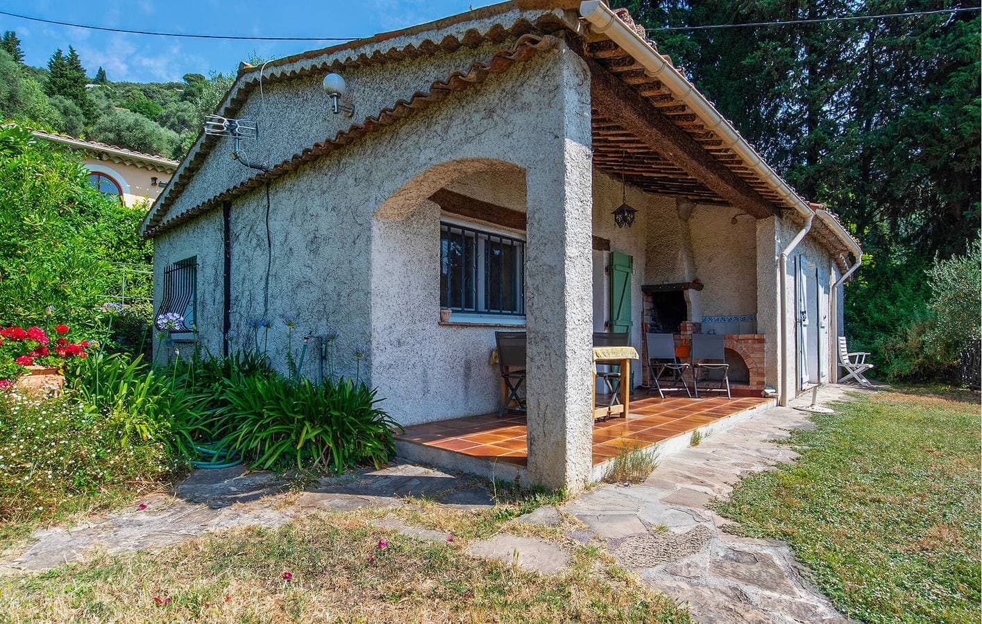 Foto 9 von 24: Wunderschöne Wohnung mit Meerblick, Pool und Parkplatz, 2 km von Grasse und Cabris entfernt