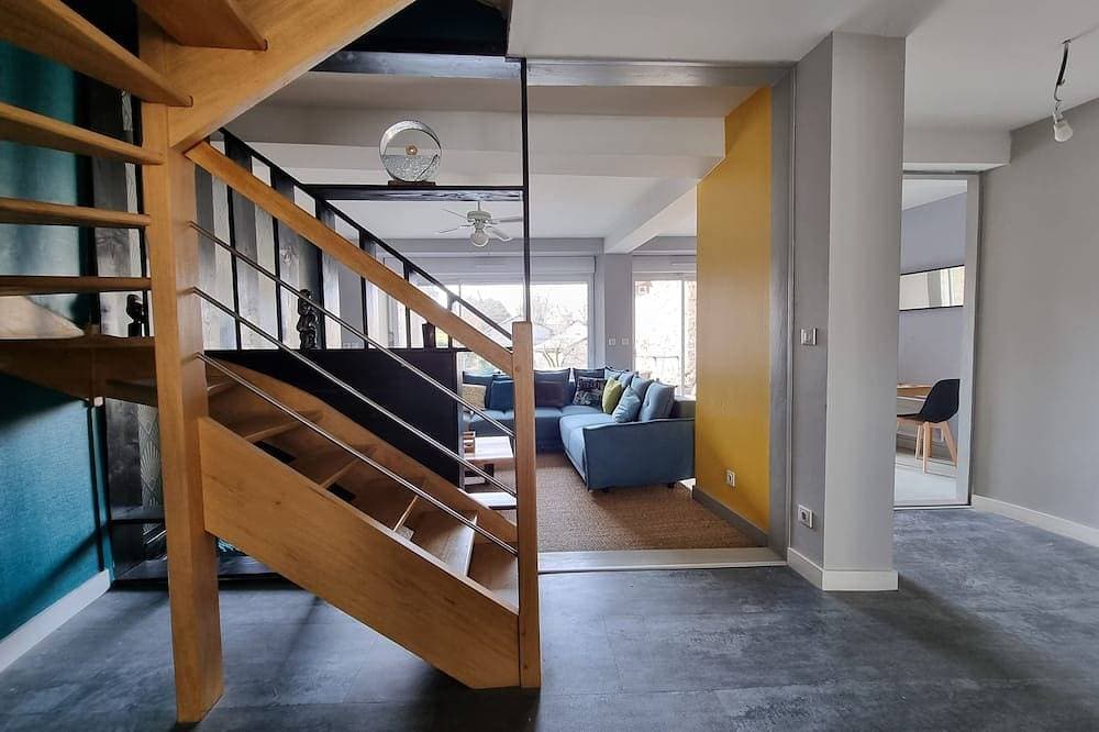 Foto 11 von 30: Gite de Luxe de 160m2 Avec Piscine et Jardin Arboré