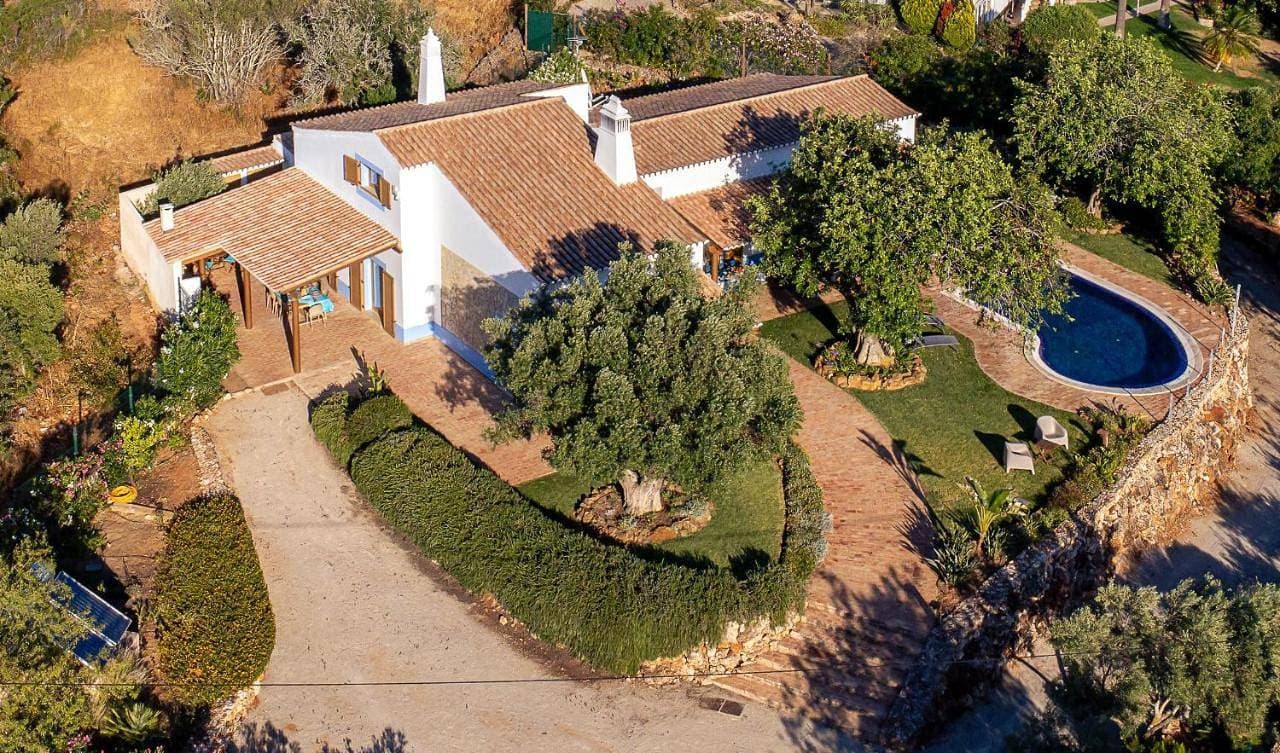 Foto 4 von 103: Villa