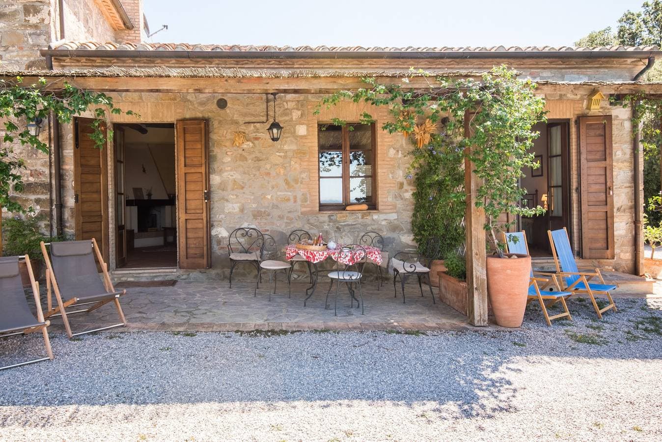 Foto 4 von 23: Podere Giardino Wine & Bed – Wohnung Melograno: Landhaus mit Pool, WLAN & Klimaanlage