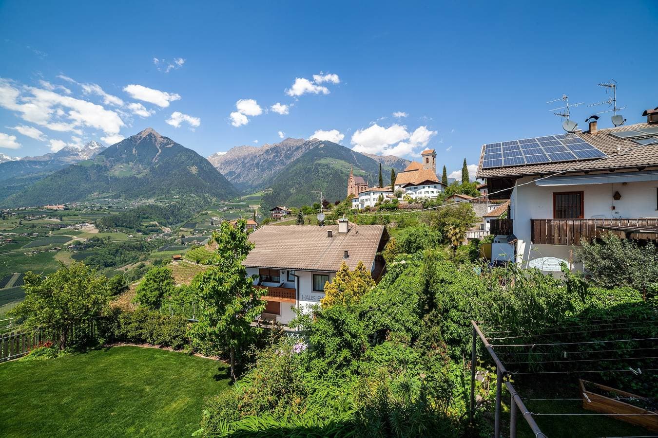 Foto 4 von 21: Ferienwohnung "Gartenheim Josef" mit Bergblick, Gemeinschaftspool & WLAN