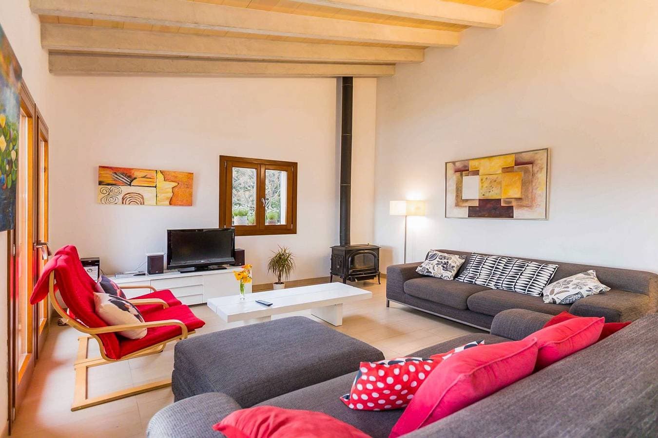 Foto 4 von 29: Villa für 8 Personen mit Terrasse