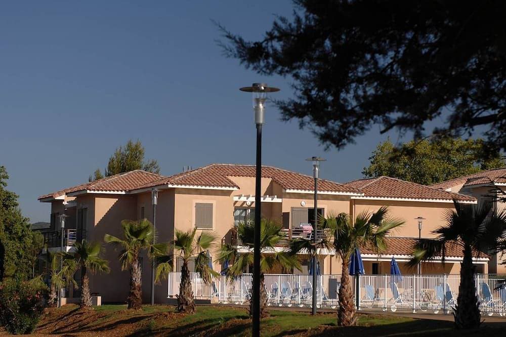 Foto 8 von 30: Wohnung in Frankreich mit Pool & Kiefern