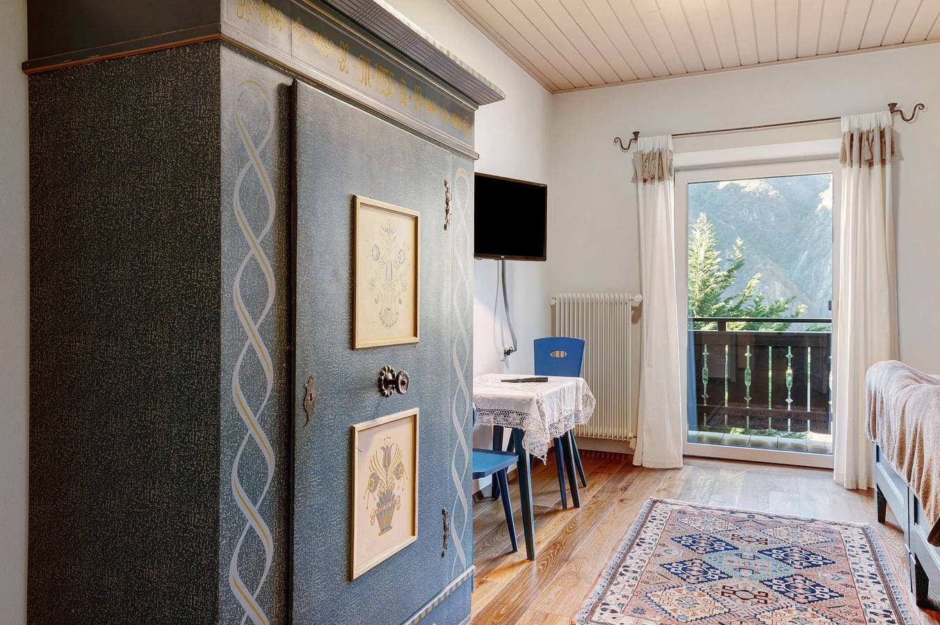 Foto 6 von 34: Zimmer 'Alter Fausthof , Lona“Wi-Fi