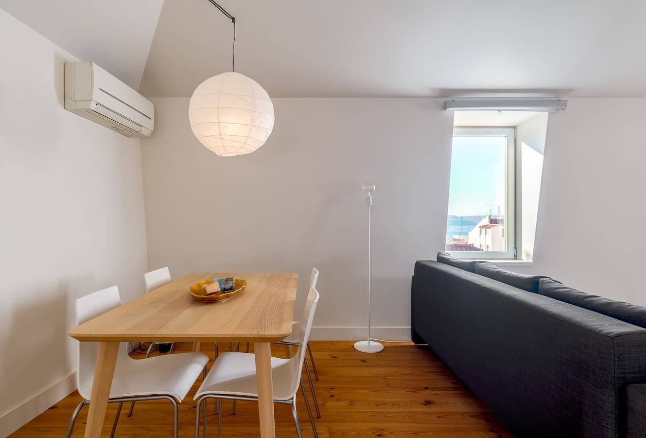 Foto 5 von 30: Apartment 'Loft Bica mit Blick auf den Fluss' mit WLAN und Klimaanlage