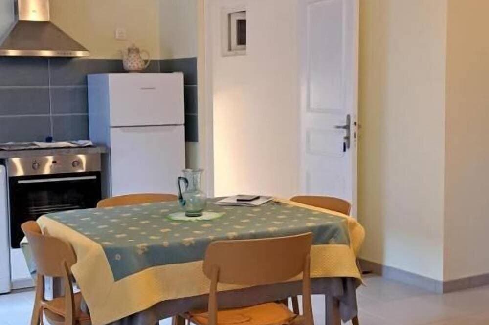 Air-conditioned village house Le Porche 1