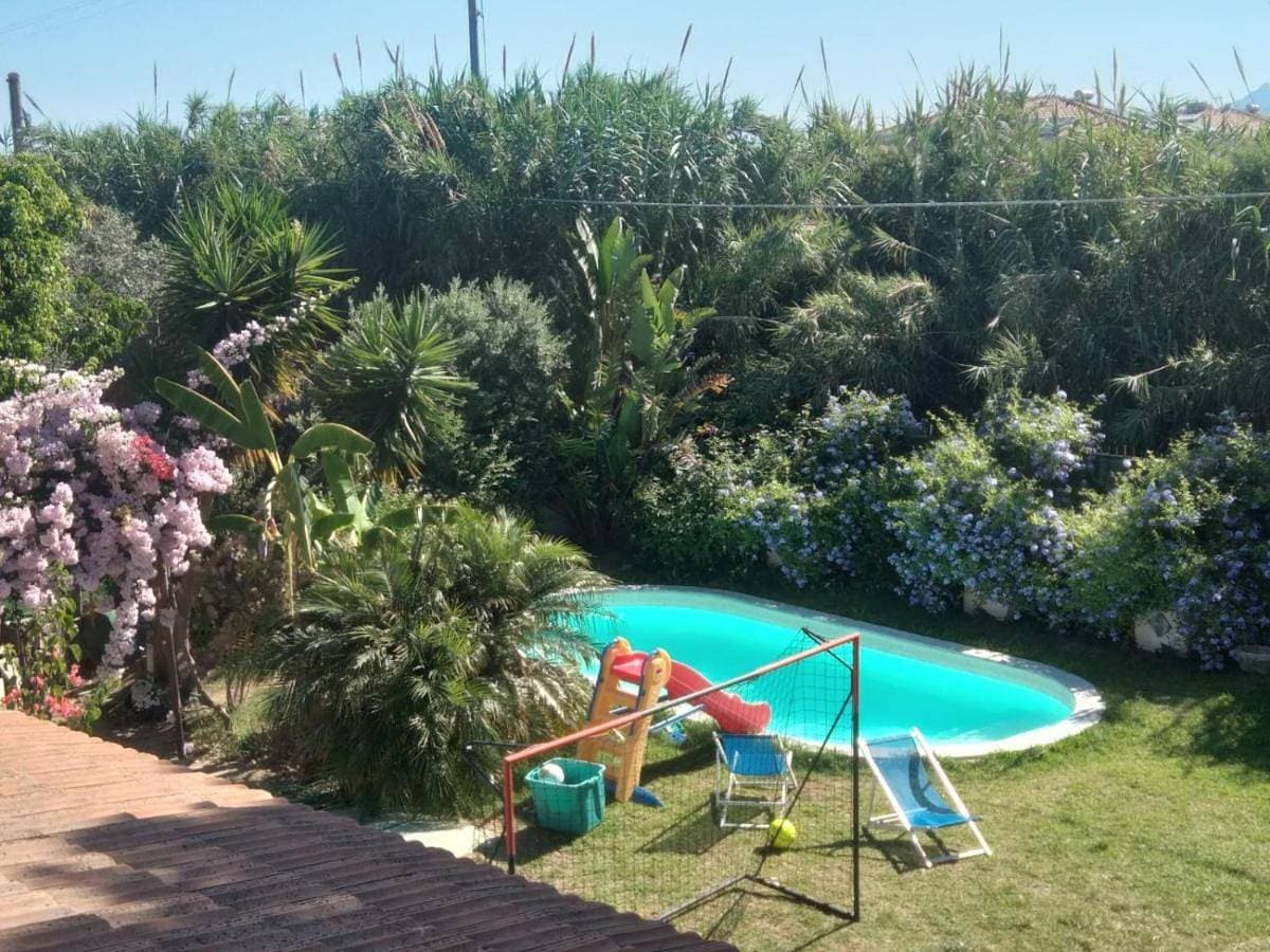 Foto 2 von 23: Villa with Private Pool