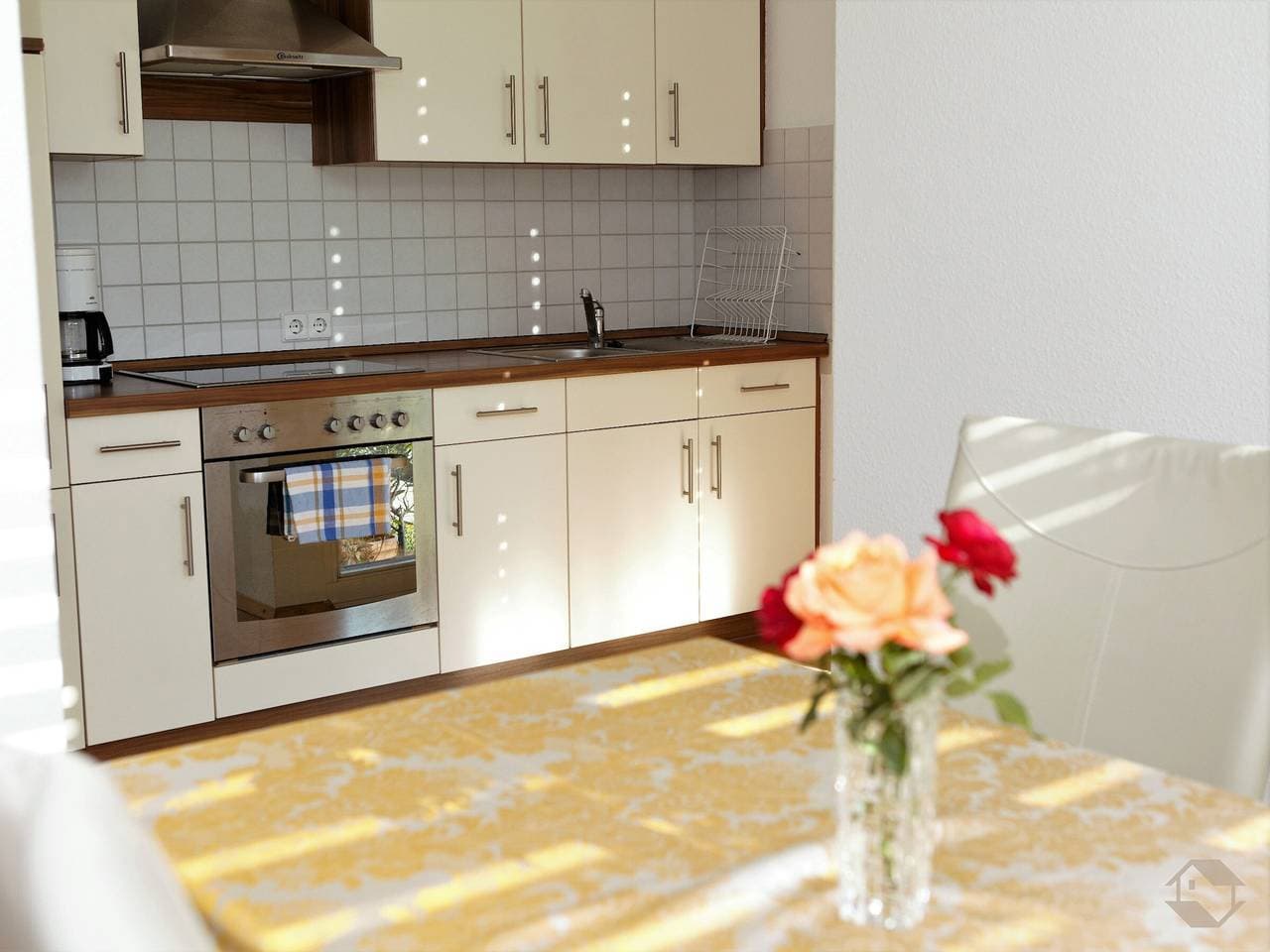 Foto 7 von 12: Apartment 'Ferienwohnung 1' mit Seeblick und WLAN