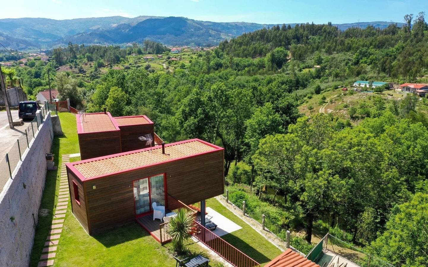 Foto 2 von 51: Bungalow „Casinhas do Minho“ mit Seeblick, WLAN und Klimaanlage