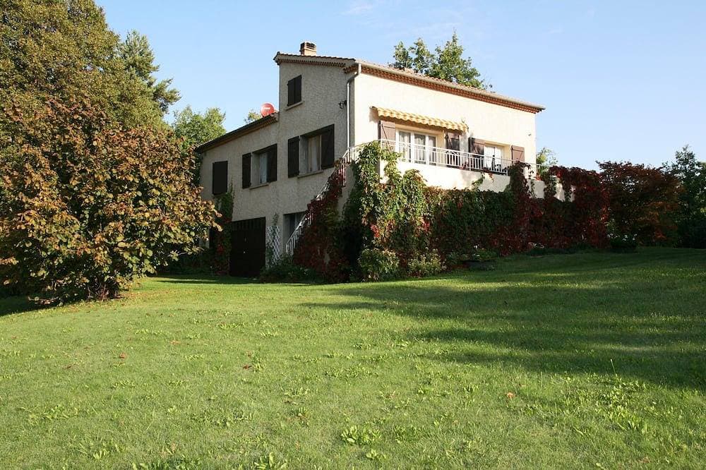 In allen Jahreszeiten Haus in üppigem Grün + privatem Pool und Wald 1