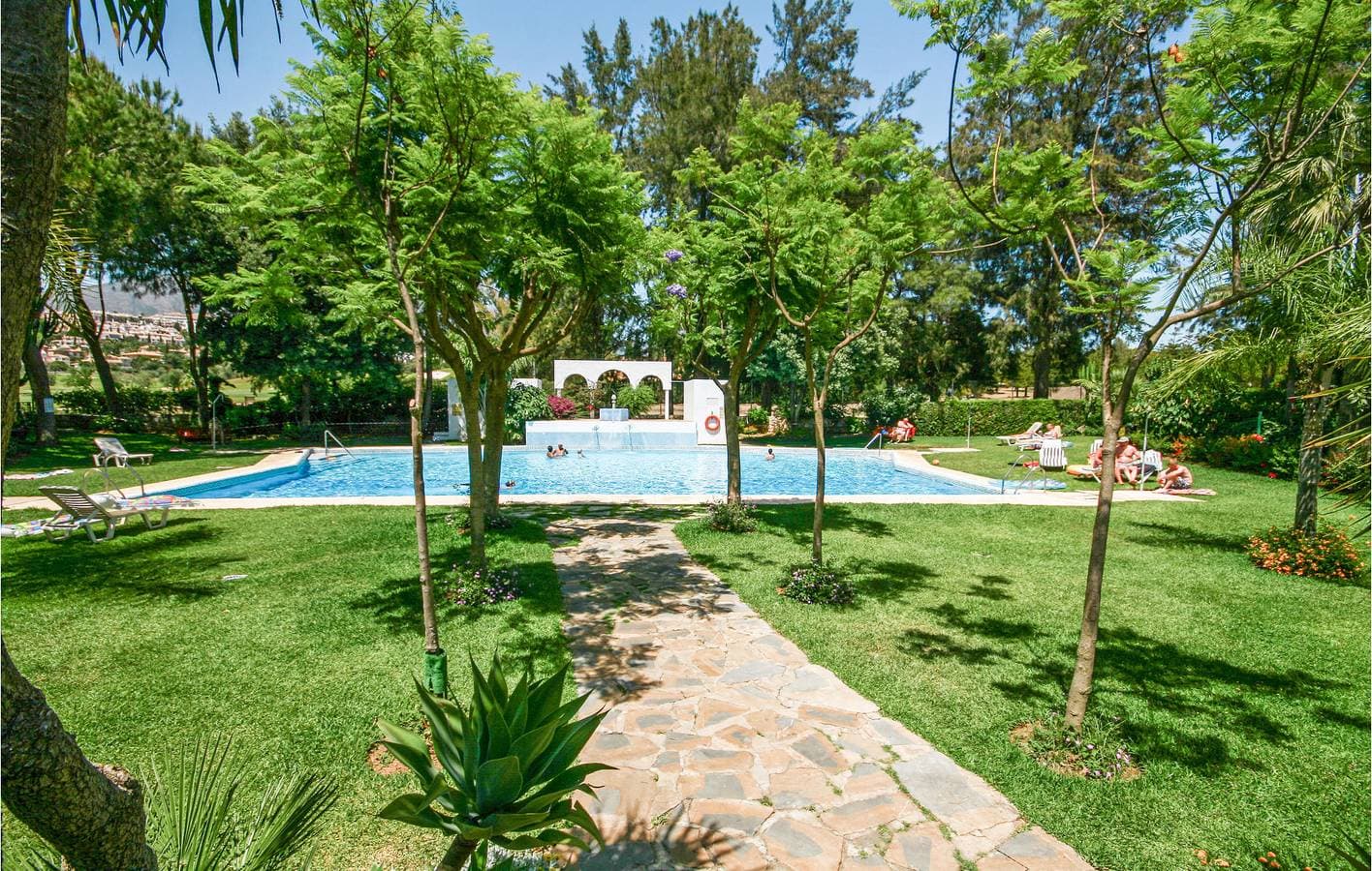 Foto 2 von 36: Klimatisierte Wohnung mit Pool und Terrasse