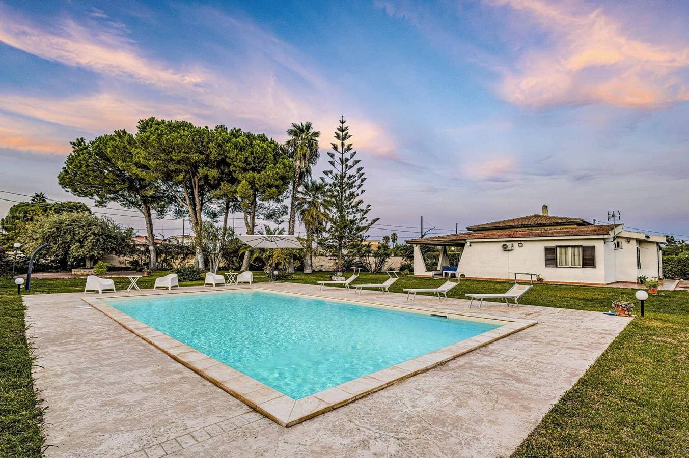 Foto 8 von 24: Villa für 4 Personen mit Garten