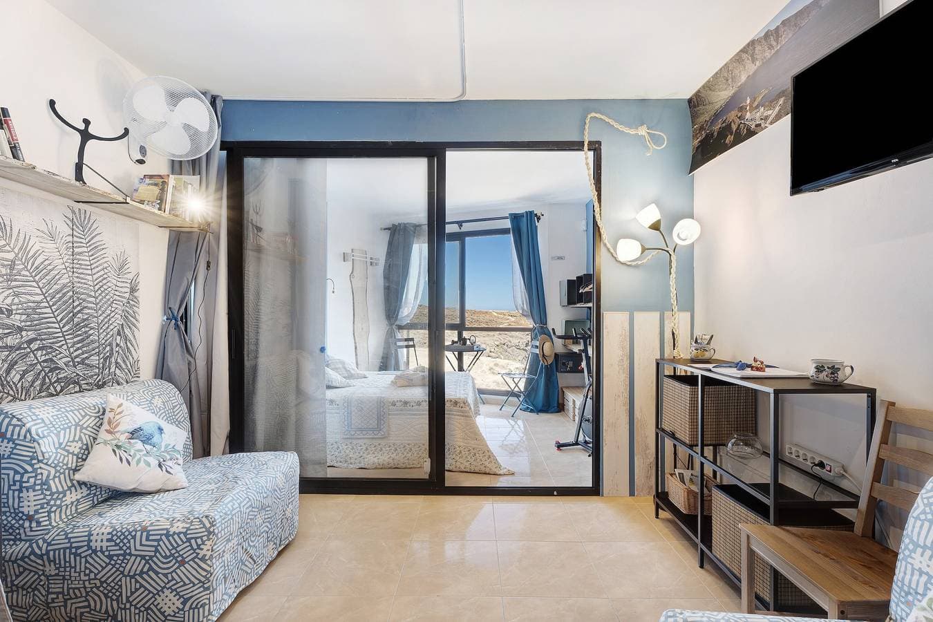 Foto 9 von 33: Ferienwohnung 'Los Abrigos Oceano Al Alba Wifi' mit Meerblick und WLAN