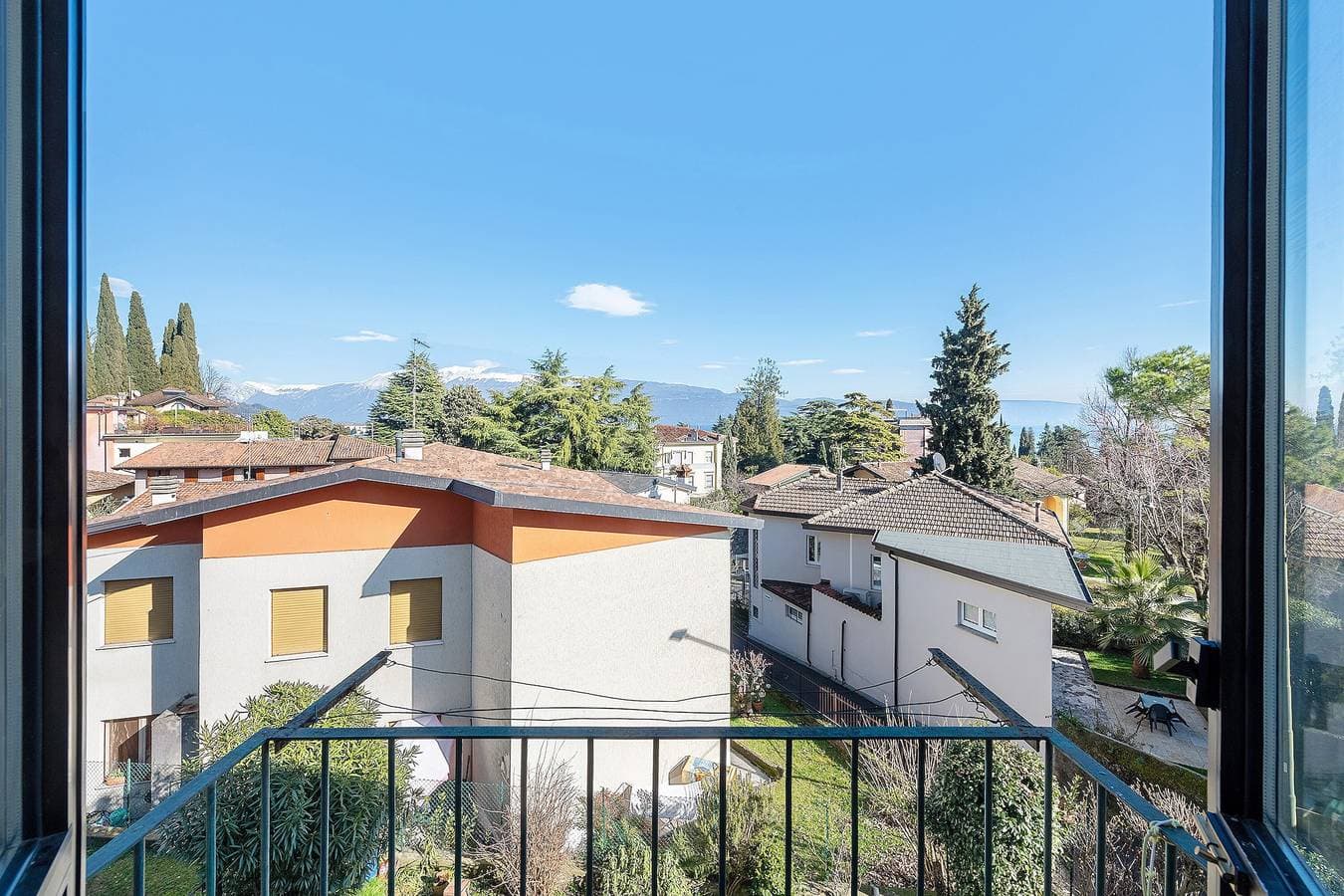 Foto 10 von 22: Apartment 'Casa Vista Lago Toscolano Maderno' mit Seeblick, Balkon und WLAN
