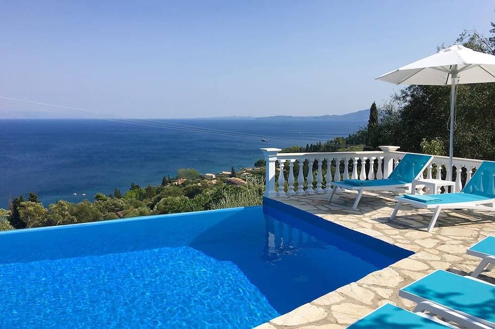 Prestige Villen | Ostküste | Villa mit Infinity-Pool und atemberaubender Aussicht 1