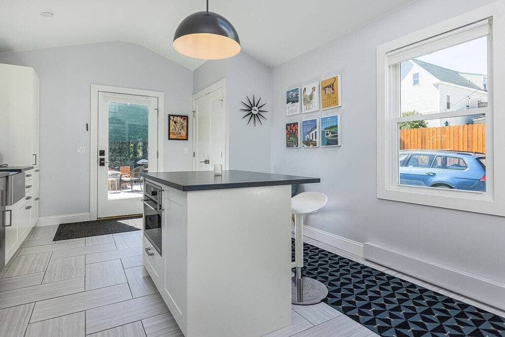 Foto 6 von 38: Brandneues Einfamilienhaus Munjoy Hill