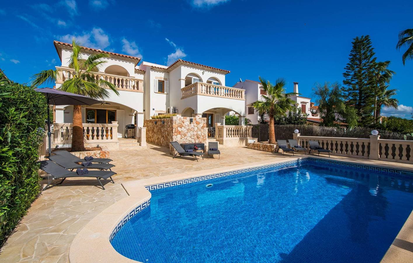 Foto 13 von 37: Apartment mit Meerblick und Pool, 1 km zum Strand Cala Pi