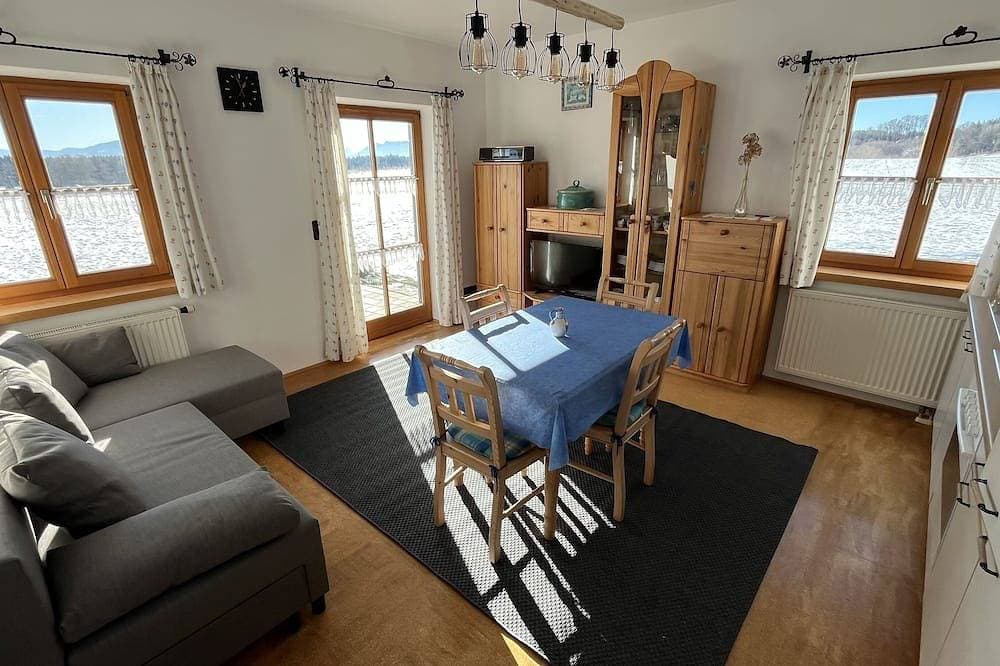 Foto 10 von 17: Ruhig gelegene Erdgeschoss Wohnung mit eigener Terrasse und Bergblick
