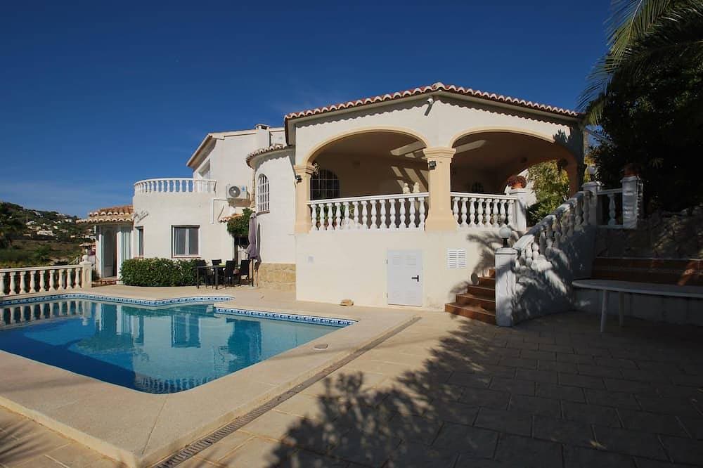Wundervolles Ferienhaus mit privatem Pool, Internet, Klimaanlage 1