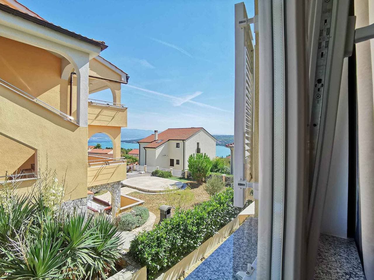 Foto 11 von 33: Ferienwohnung mit Balkon und Grillmöglichkeit