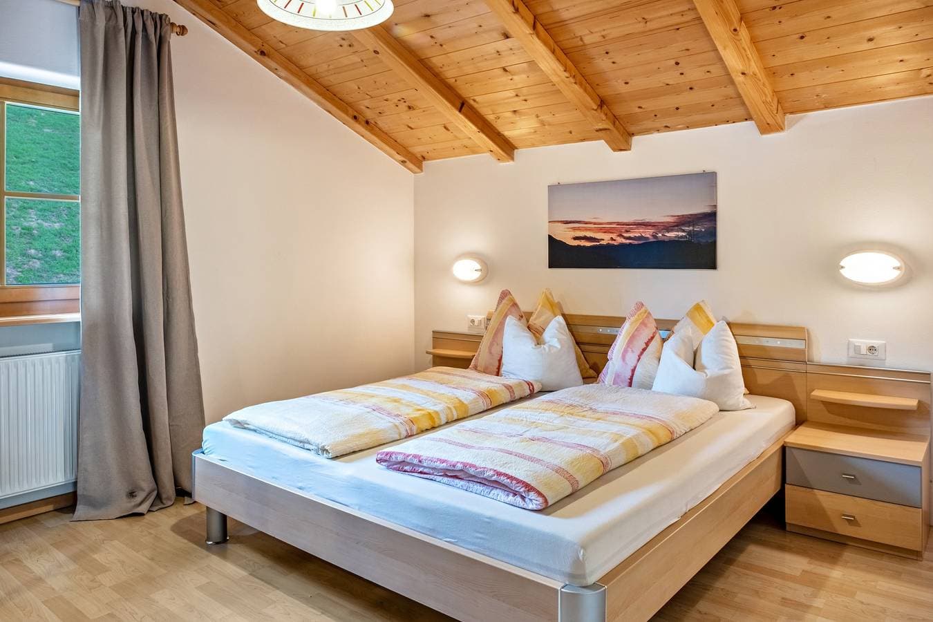 Foto 2 von 19: Ferienwohnung "Oberpatiglhof - Anna" mit Bergblick, Gemeinschaftsterrasse & WLAN