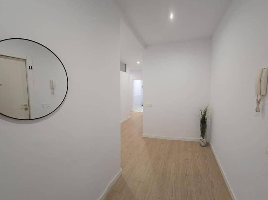 Foto 7 von 35: One-Bedroom Apartment
