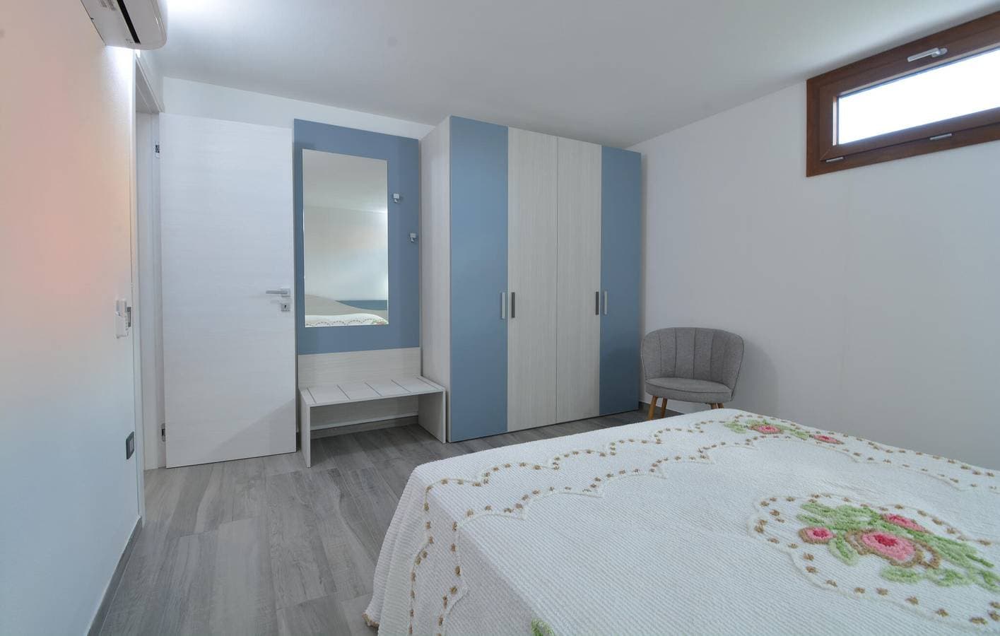 Foto 13 von 24: Gemütliches Olia Speciosa Apartment mit Parkplatz und Terrasse