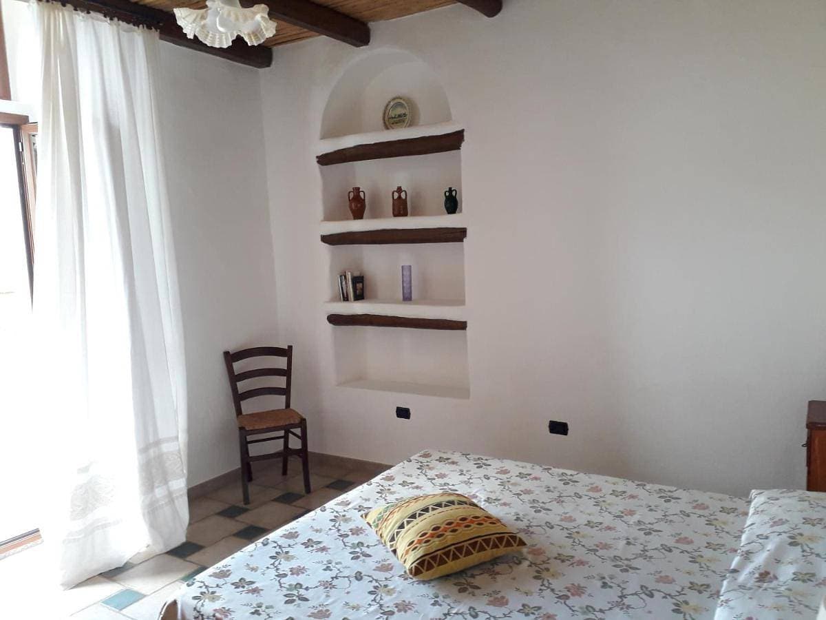 Foto 4 von 11: Double Room with Private Bathroom
