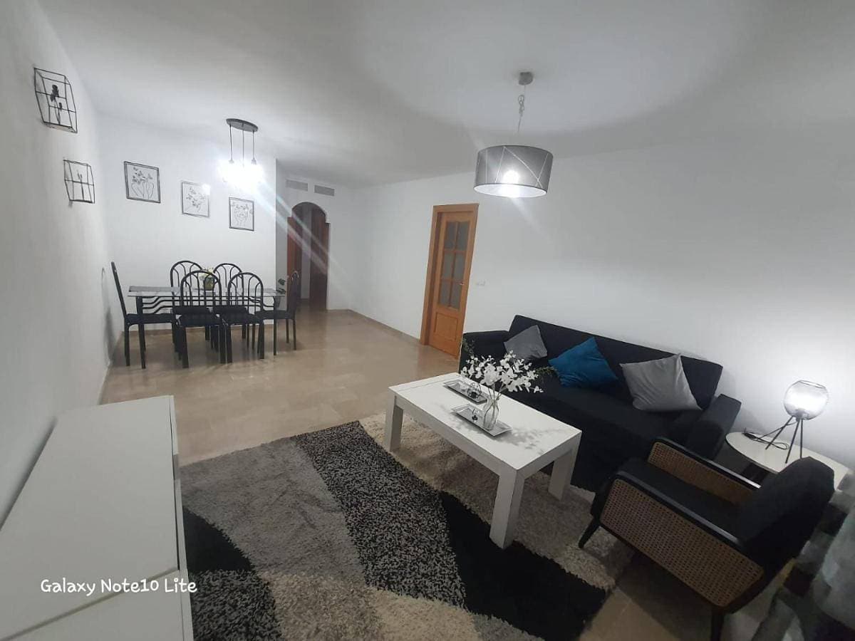 Foto 4 von 13: Two-Bedroom Apartment