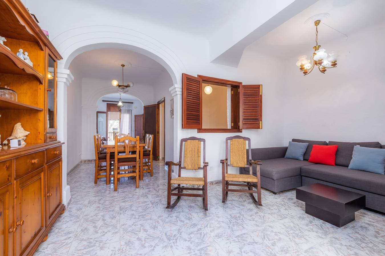 Foto 8 von 34: Strandnahes Ferienhaus Cas Padrins mit Terrasse, Innenhof und WLAN