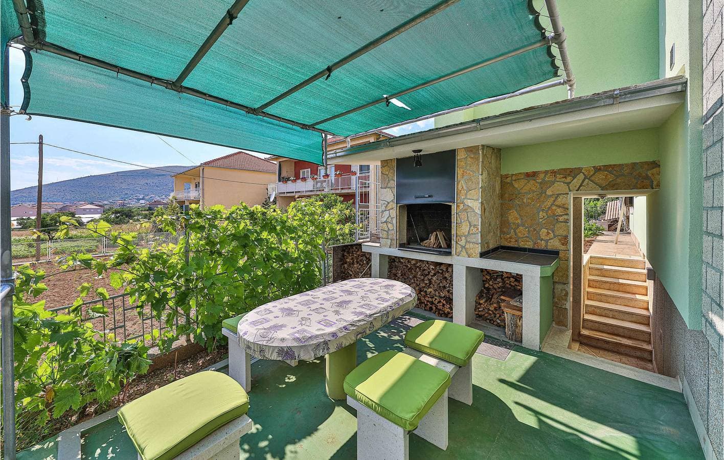 Foto 9 von 26: Gemütliche Ferienwohnung mit Terrasse und Parkplatz, 900 m vom Stadtzentrum von Trogir entfernt