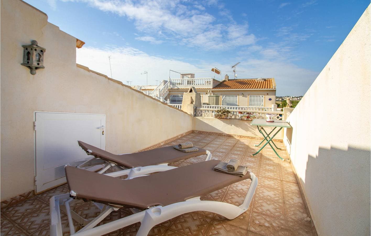 Foto 9 von 21: Wi-Fi-Apartment am Strand mit AC und Terrasse