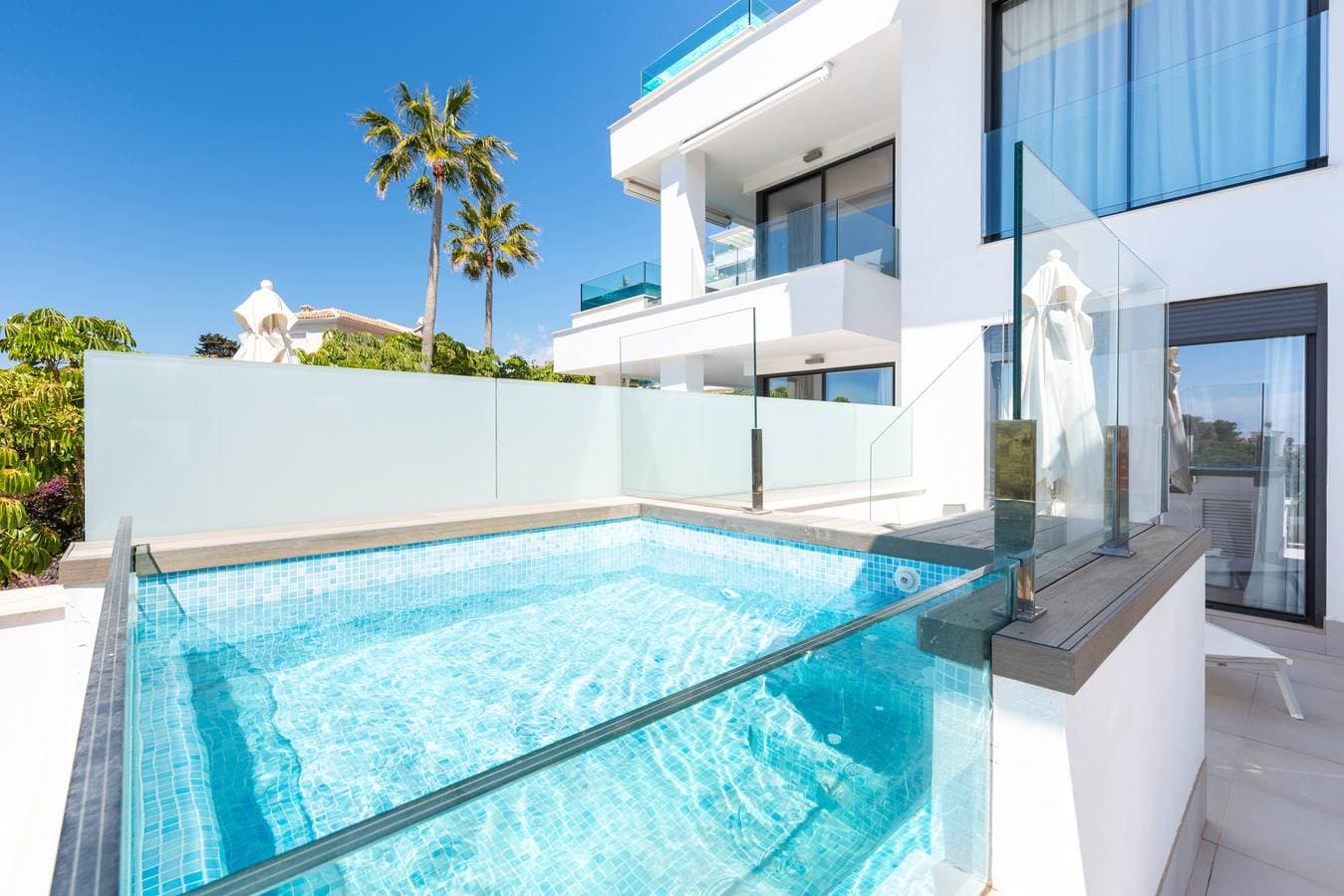 Foto 8 von 36: Santa Barbara Heights IV Clc - Luxury, private plunge pool