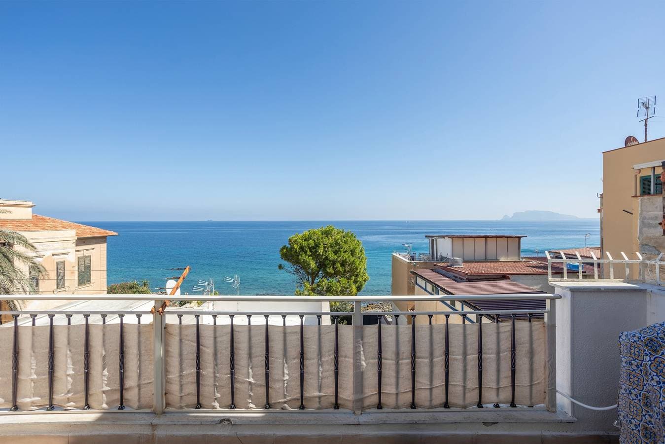 Foto 7 von 21: Ferienhaus 'Terrazza Sul Mare' mit Gemeinschaftsterrasse, WLAN und Klimaanlage