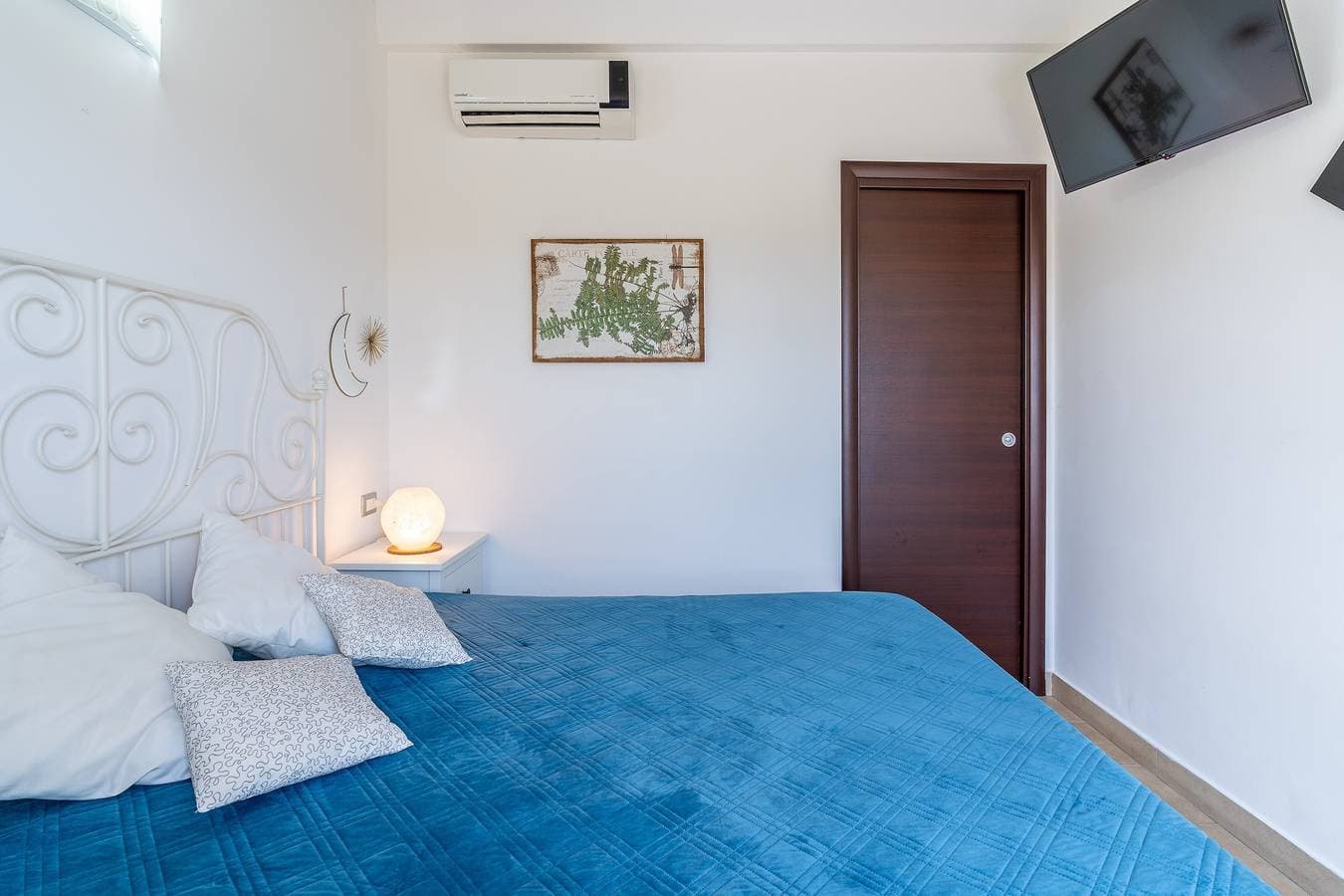 Foto 8 von 29: Doppelzimmer mit gemeinsamer Terrasse, WLAN und Klimaanlage