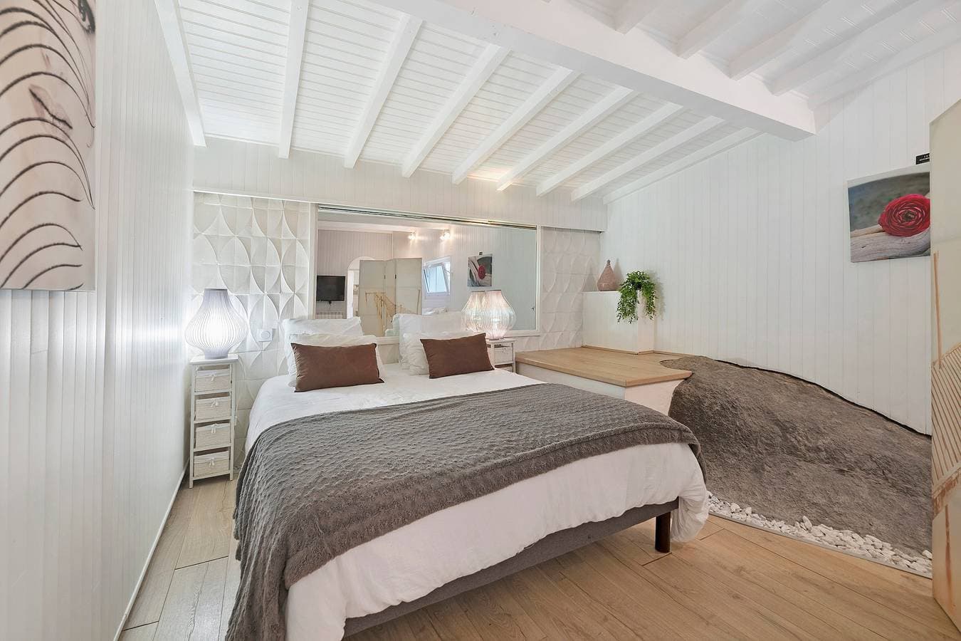 Foto 7 von 23: Chalet „Au Domaine De Cabu“ mit Bergblick, Gemeinschaftspool und WLAN