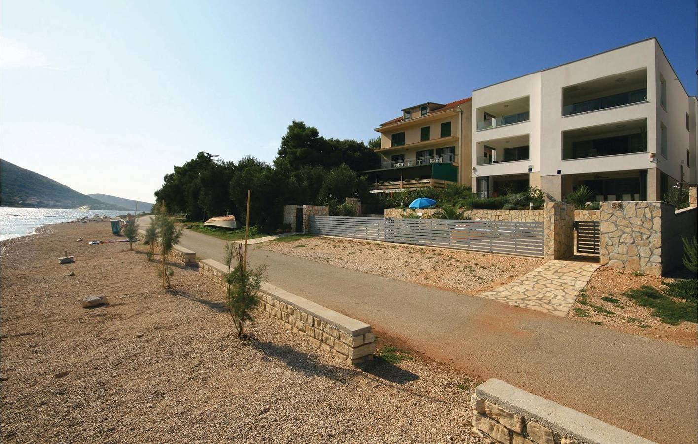 Foto 3 von 35: Gemütliche Ferienwohnung mit Meerblick, Terrasse, WLAN und Zugang zum Strand