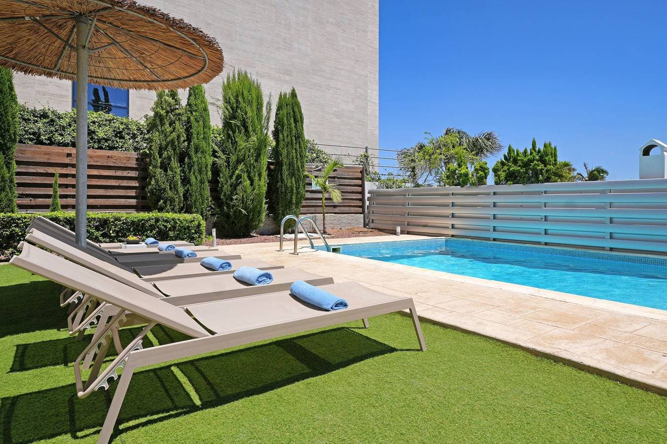 Foto 6 von 35: Villa für 6 Personen mit Pool